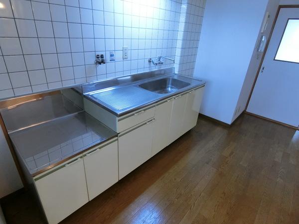 マンション和泉第三
