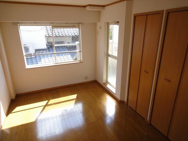 藤井寺市津堂１丁目のハイツ