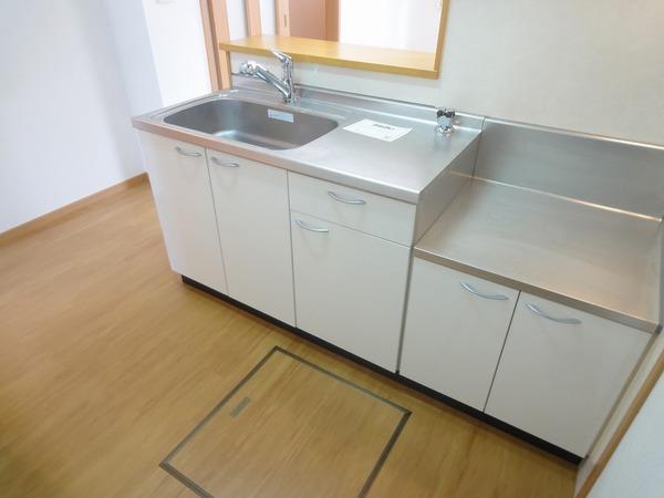 グローリアA棟