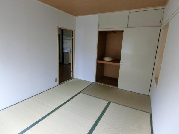 ファミール林B棟