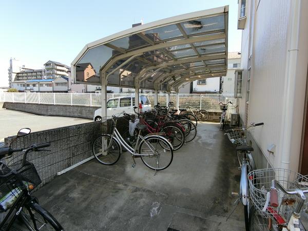 ファミール林B棟