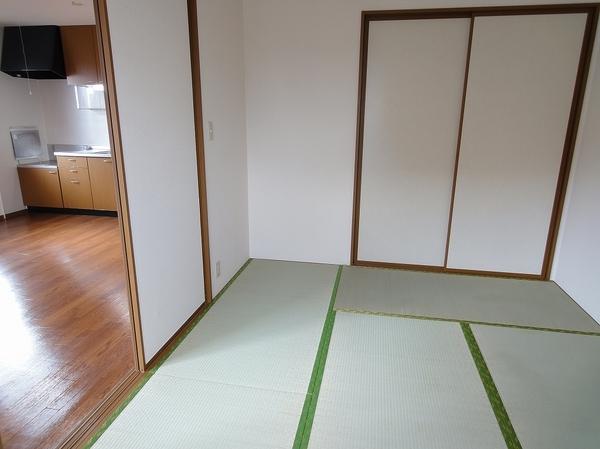 カサベルデB棟