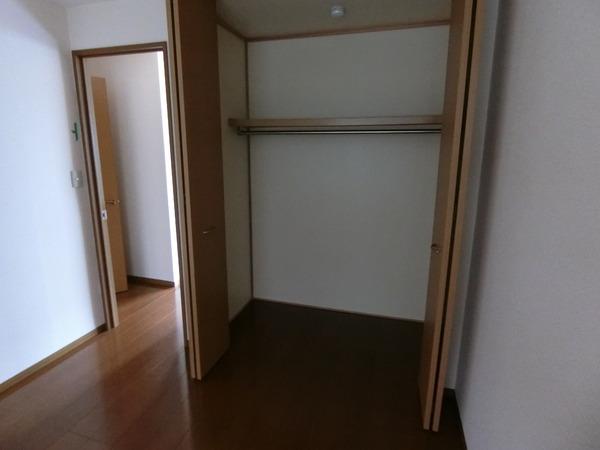 ルミエールB棟