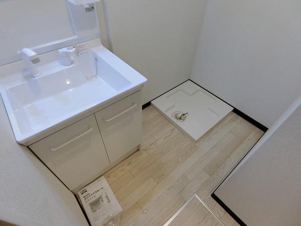 羽曳野市高鷲９丁目のハイツ