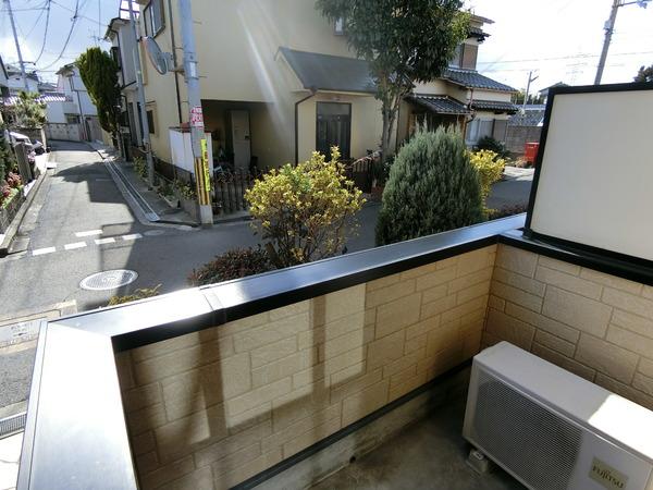 羽曳野市高鷲６丁目のアパート