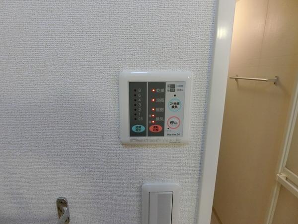 羽曳野市高鷲６丁目のアパート