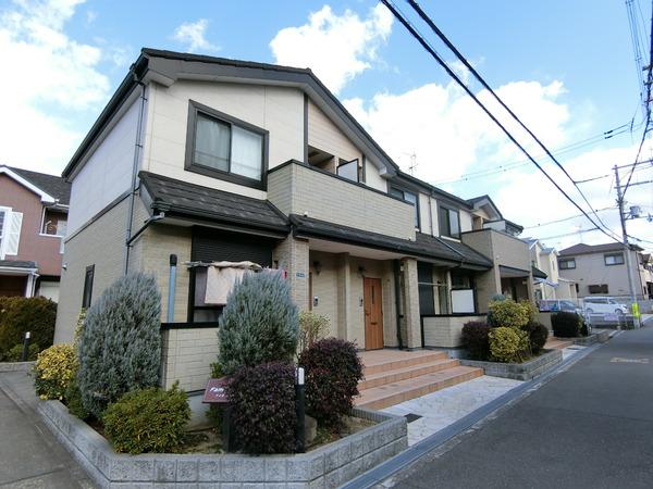 羽曳野市高鷲６丁目のアパート
