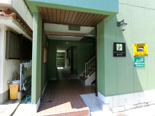 藤井寺市沢田１丁目のマンション