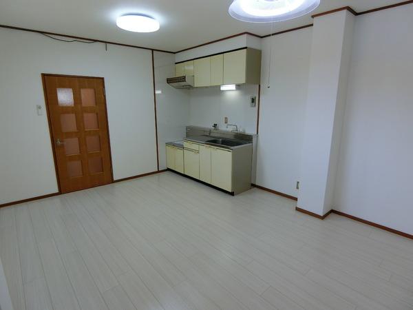 藤井寺市沢田１丁目のマンション