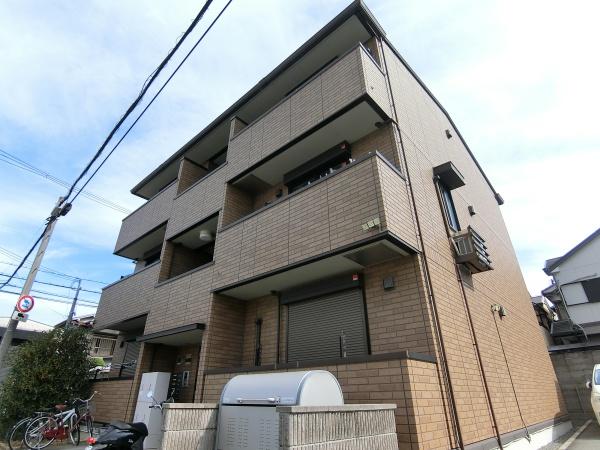 羽曳野市誉田３丁目のハイツ