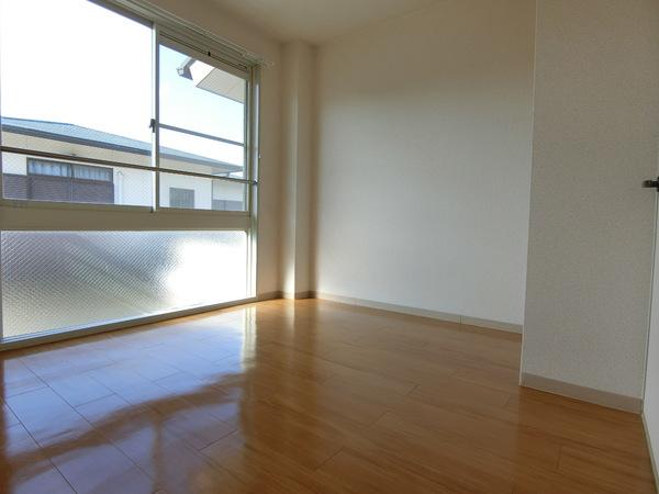 八尾市沼１丁目のハイツ
