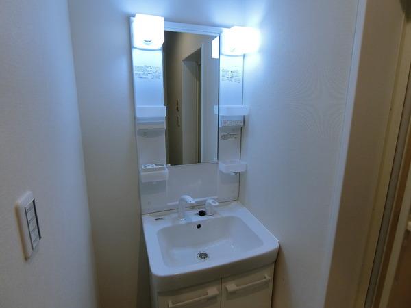 羽曳野市伊賀１丁目のハイツ