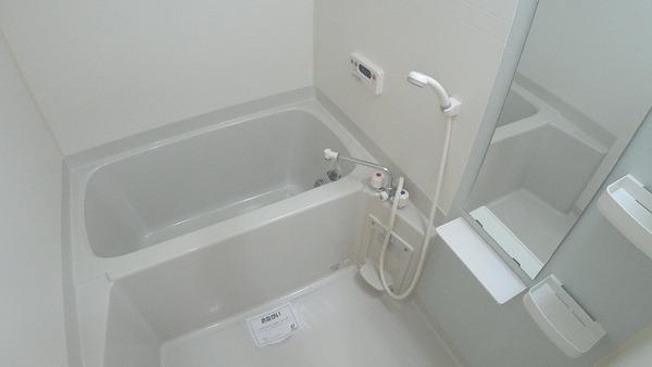 羽曳野市西浦６丁目のハイツ