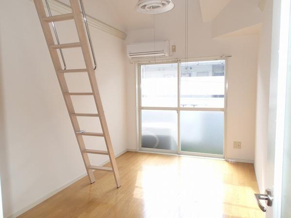 藤井寺市大井5丁目のハイツ(リビング)