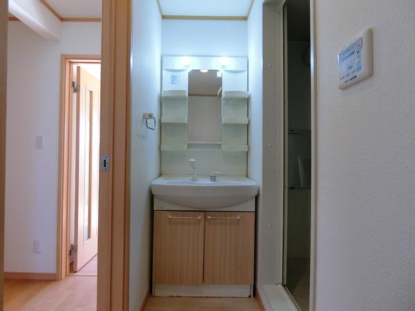 羽曳野市野々上２丁目のハイツ