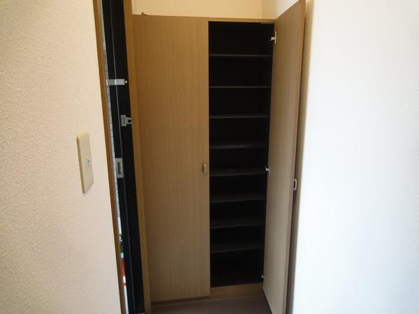 ソフィアドミール