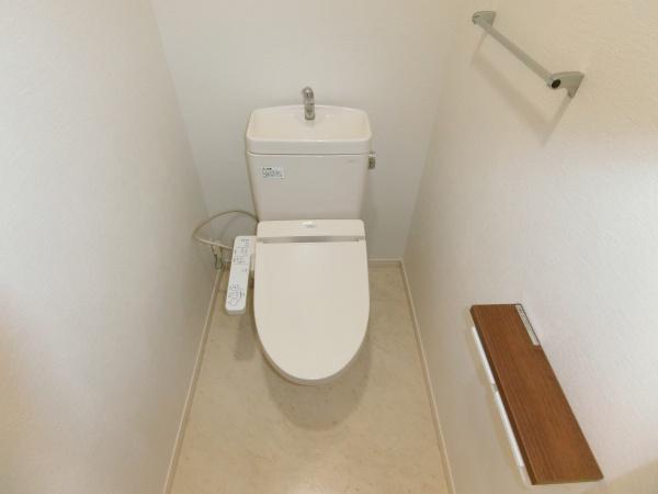 羽曳野市誉田３丁目のハイツ
