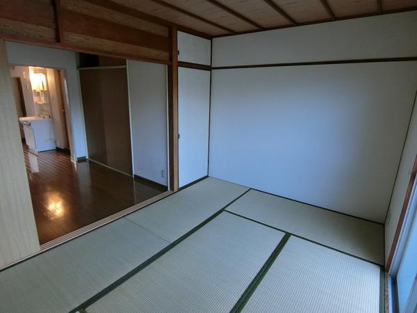 藤井寺市小山８丁目のマンション