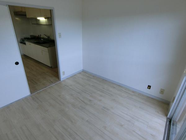 藤井寺市小山１丁目のマンション