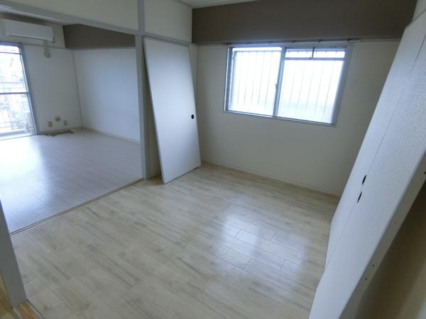 藤井寺市小山１丁目のマンション
