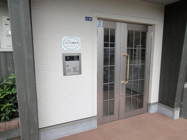 藤井寺市藤井寺3丁目のハイツ(エントランス)