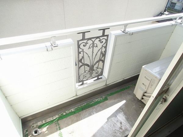 羽曳野市高鷲２丁目のハイツ