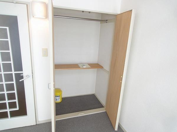 羽曳野市高鷲２丁目のハイツ