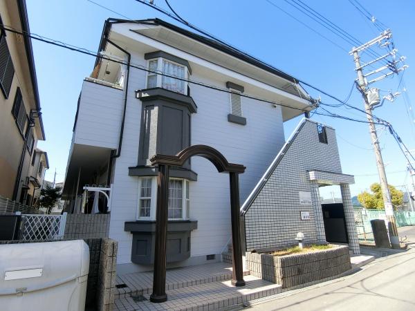羽曳野市高鷲２丁目のハイツ