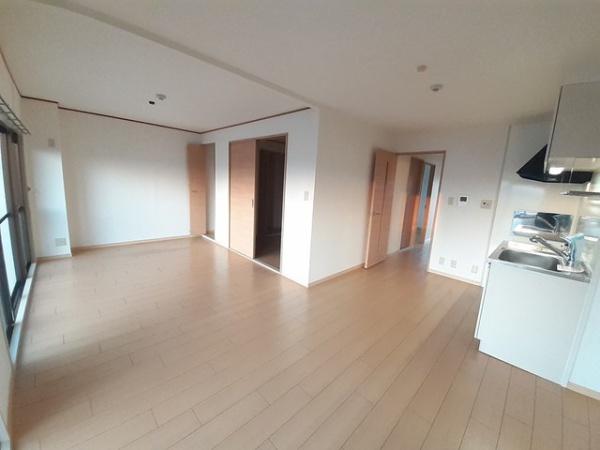 羽曳野市伊賀５丁目のマンション