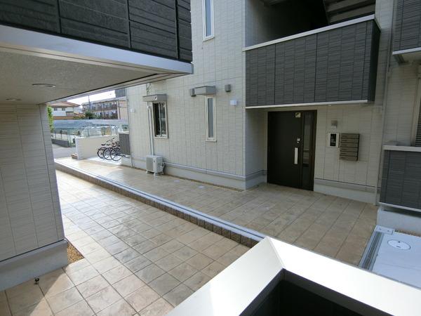 柏原市法善寺３丁目のハイツ