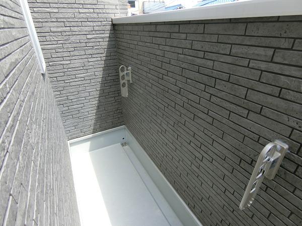 羽曳野市高鷲１０丁目のハイツ