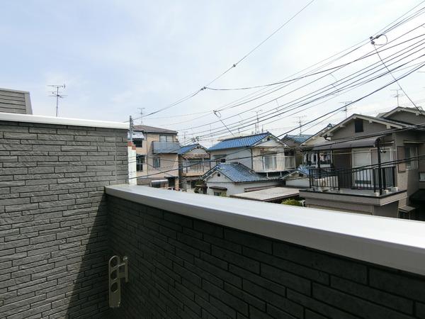 羽曳野市高鷲１０丁目のハイツ