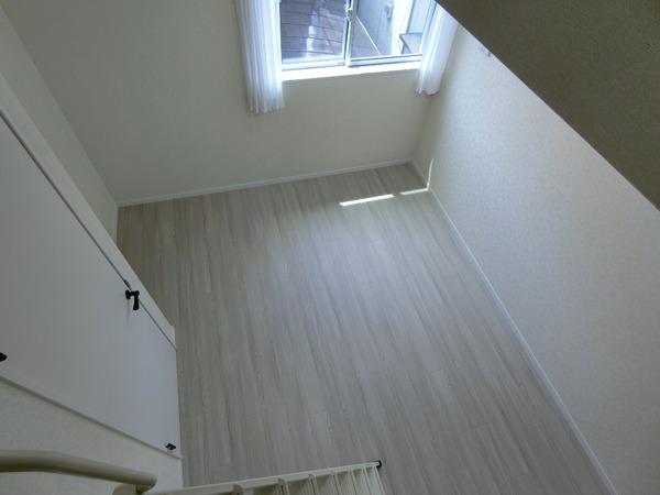 羽曳野市高鷲１０丁目のハイツ