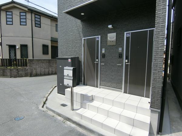 羽曳野市高鷲１０丁目のハイツ