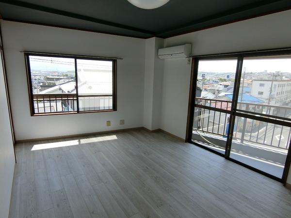 羽曳野市西浦１丁目のマンション