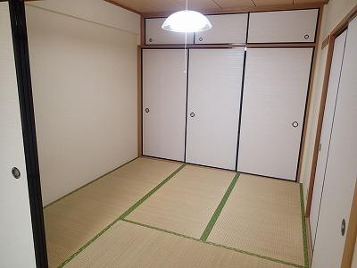 松原市三宅中２丁目のマンション
