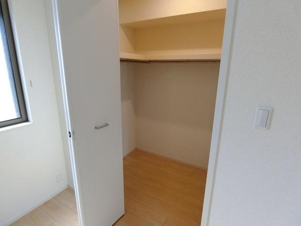 柏原市法善寺２丁目のハイツ