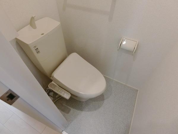 柏原市法善寺２丁目のハイツ