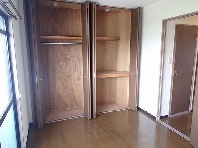 松原市岡２丁目のマンション