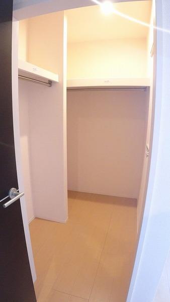 羽曳野市誉田５丁目のハイツ