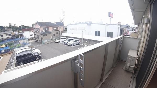 羽曳野市誉田５丁目のハイツ