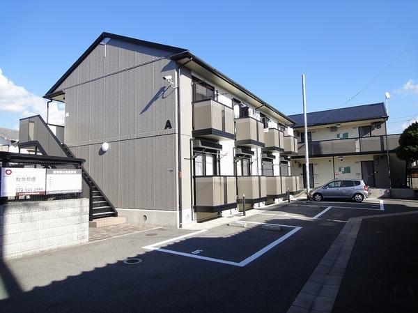 羽曳野市誉田１丁目のハイツ