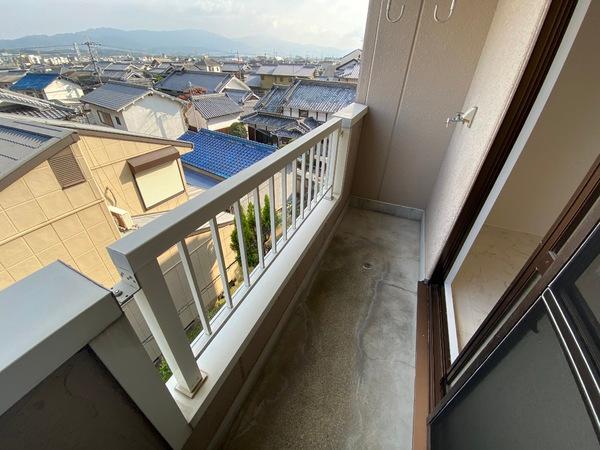 羽曳野市西浦４丁目のマンション