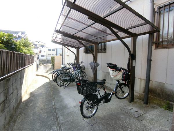羽曳野市西浦４丁目のマンション