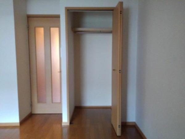 柏原市田辺１丁目のハイツ