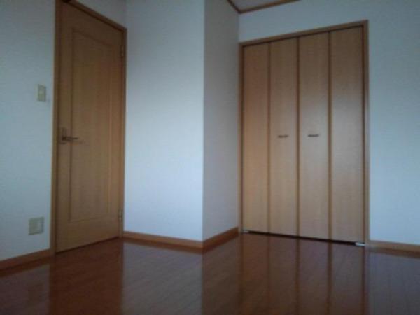 スペイシア友貴