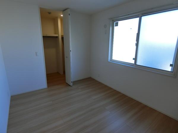 エレガンテ天美　A棟