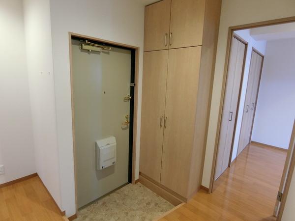 羽曳野市栄町のハイツ