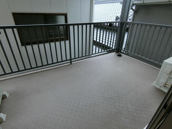 羽曳野市栄町のハイツ