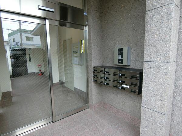 羽曳野市栄町のハイツ